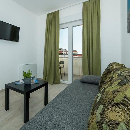 Apartmani Spiline - Mia Baska Voda Ngoại thất bức ảnh