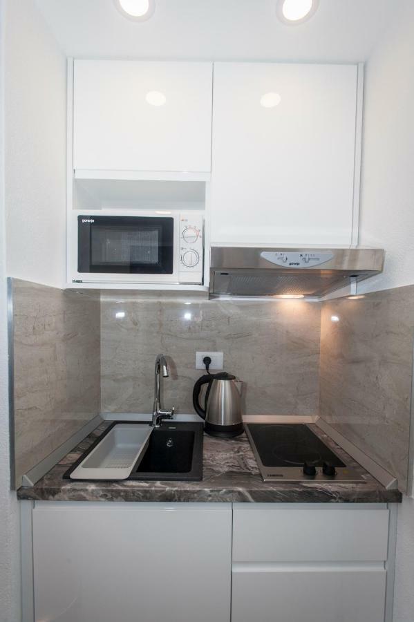 Apartmani Spiline - Mia Baska Voda Ngoại thất bức ảnh