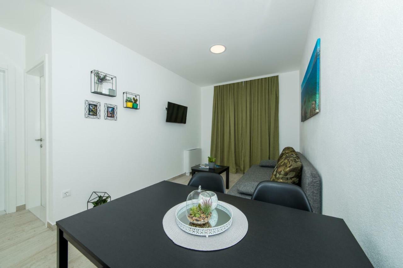 Apartmani Spiline - Mia Baska Voda Ngoại thất bức ảnh