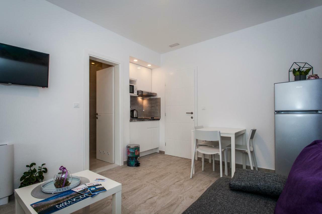 Apartmani Spiline - Mia Baska Voda Ngoại thất bức ảnh