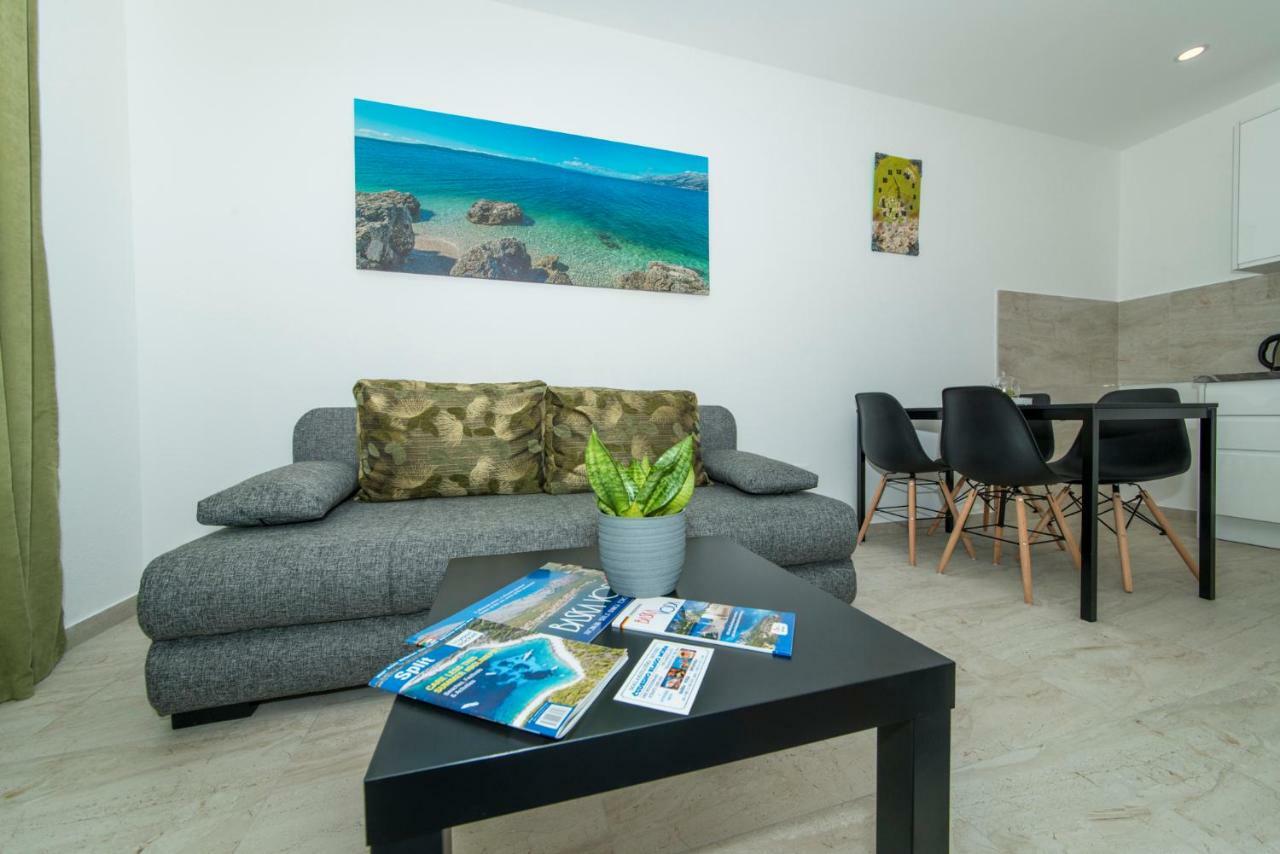 Apartmani Spiline - Mia Baska Voda Ngoại thất bức ảnh