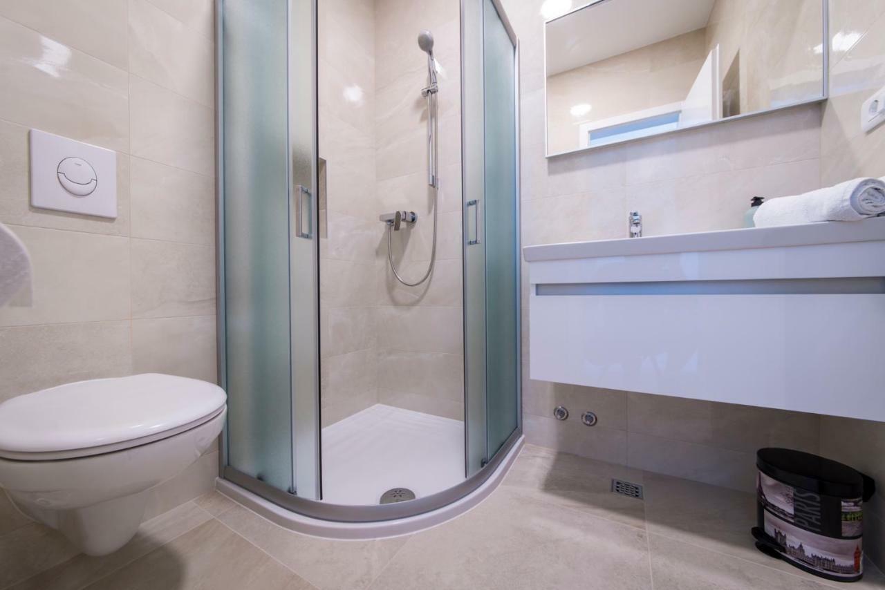Apartmani Spiline - Mia Baska Voda Ngoại thất bức ảnh
